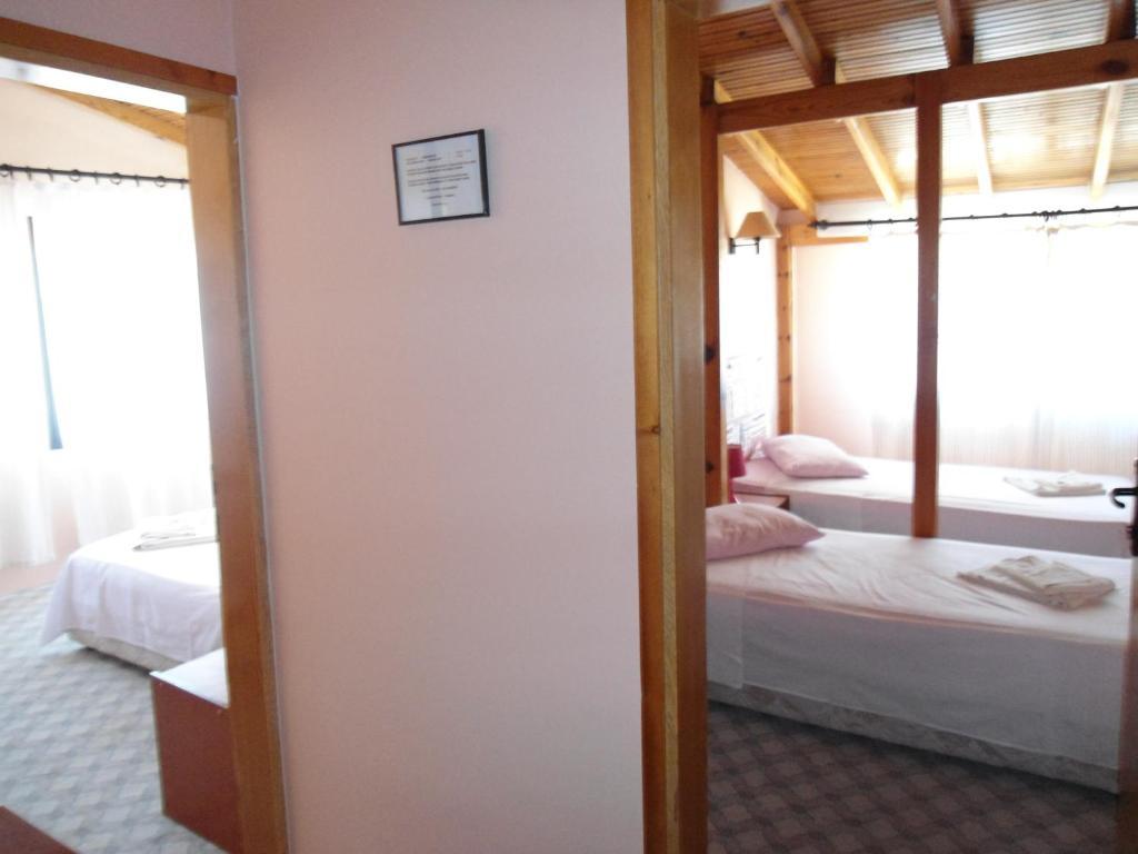 Teras Motel โฟชา ห้อง รูปภาพ