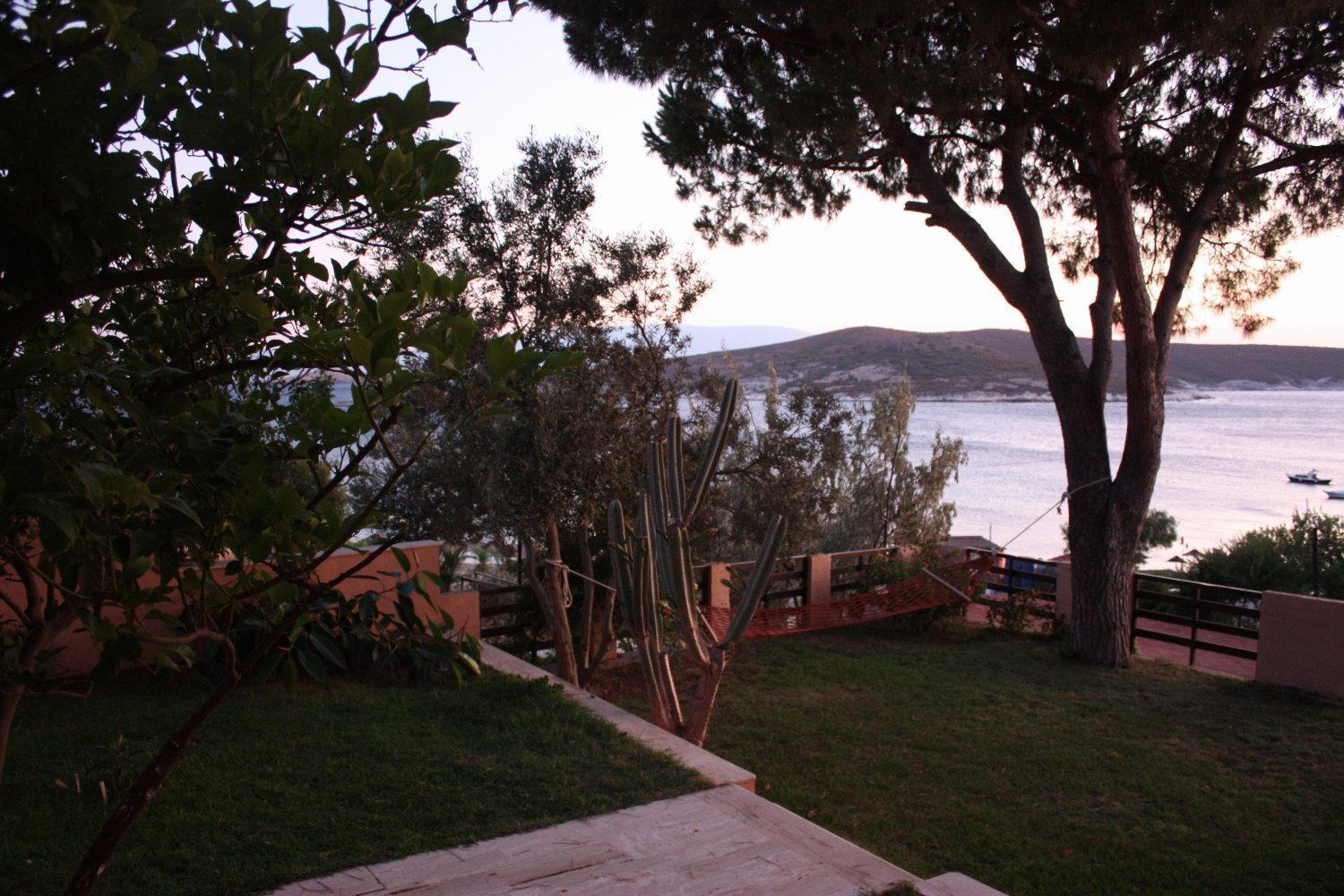Teras Motel โฟชา ภายนอก รูปภาพ