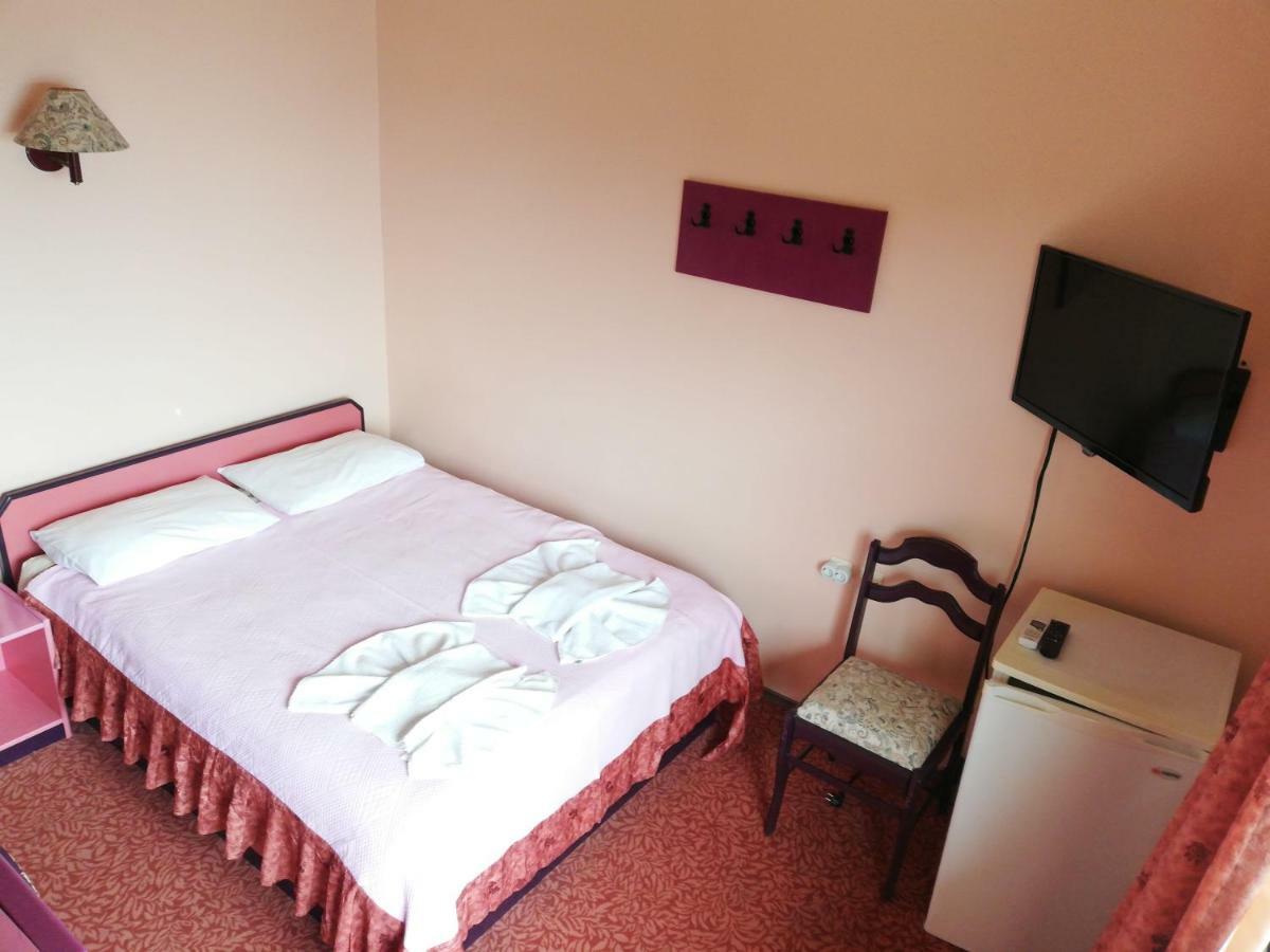 Teras Motel โฟชา ภายนอก รูปภาพ