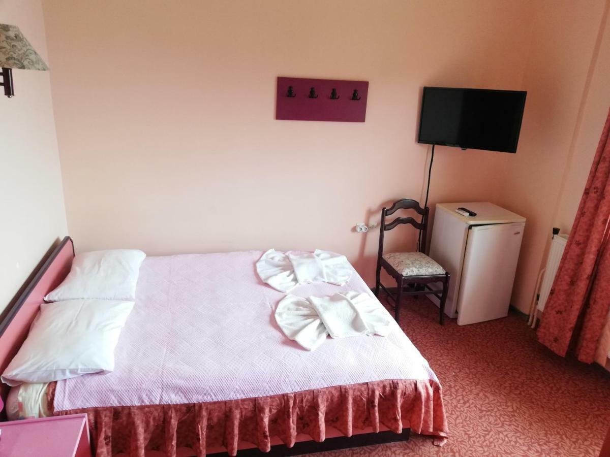 Teras Motel โฟชา ภายนอก รูปภาพ