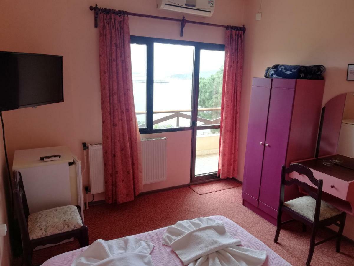 Teras Motel โฟชา ภายนอก รูปภาพ