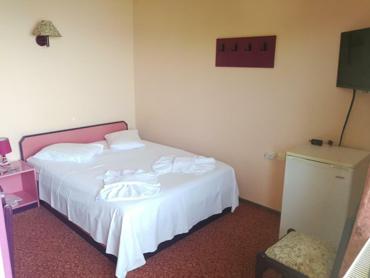 Teras Motel โฟชา ภายนอก รูปภาพ